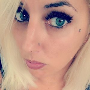 Meet your Posher, Christy